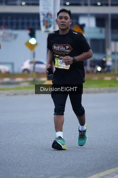 Runner Photo 1429875