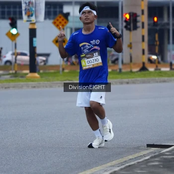 Runner Photo 1429914