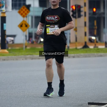Runner Photo 1429936