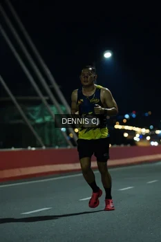 Runner Photo 1429941
