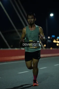 Runner Photo 1429990