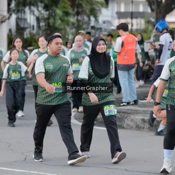 Runner Photo 1430746