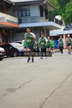 Runner Photo 1431543