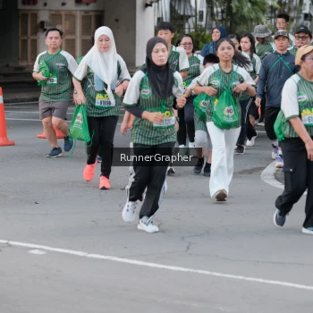 Runner Photo 1431637