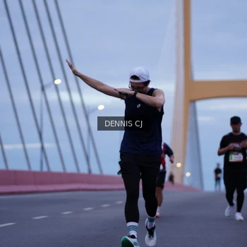 Runner Photo 1432012