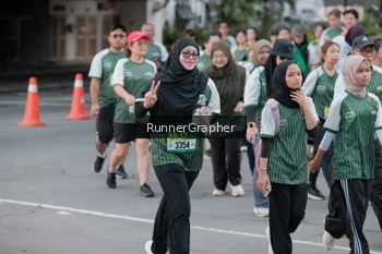 Runner Photo 1432317