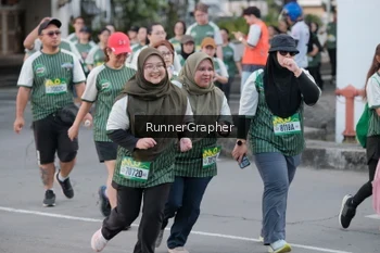 Runner Photo 1432454