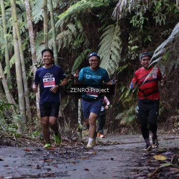 Runner Photo 1433109