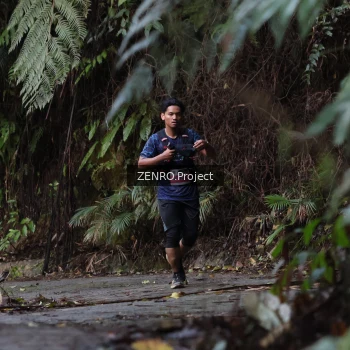Runner Photo 1433270