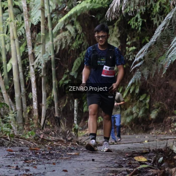 Runner Photo 1433357