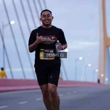 Runner Photo 1433477
