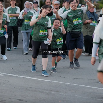 Runner Photo 1433912