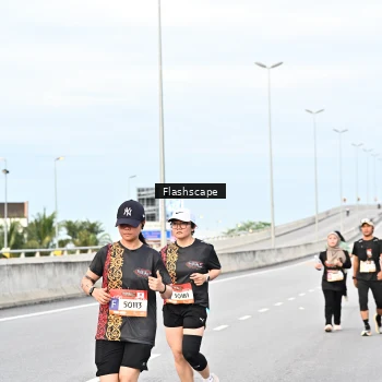 Runner Photo 1434398