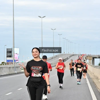 Runner Photo 1434555