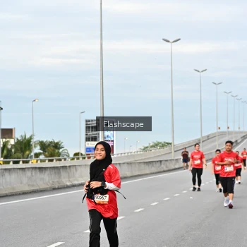 Runner Photo 1434624