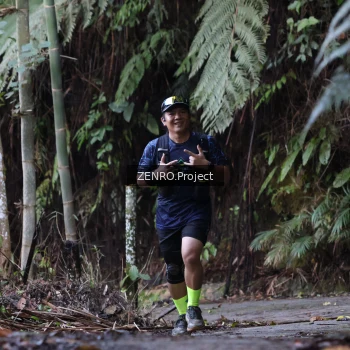 Runner Photo 1434699