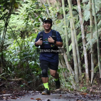 Runner Photo 1434709