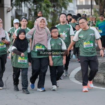Runner Photo 1435532