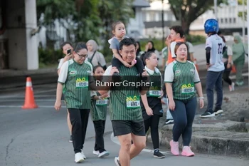 Runner Photo 1435609