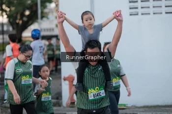 Runner Photo 1435707