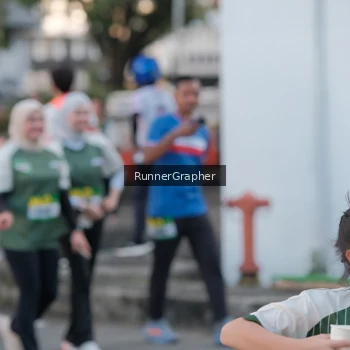 Runner Photo 1435874