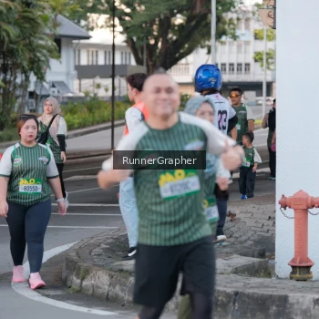 Runner Photo 1435923