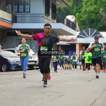 Runner Photo 1436538