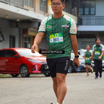 Runner Photo 1436613
