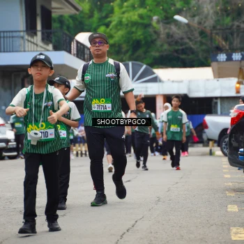 Runner Photo 1436774