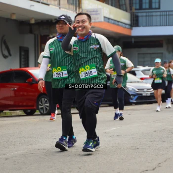 Runner Photo 1436875