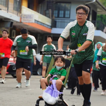 Runner Photo 1437045