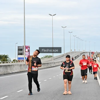 Runner Photo 1437341