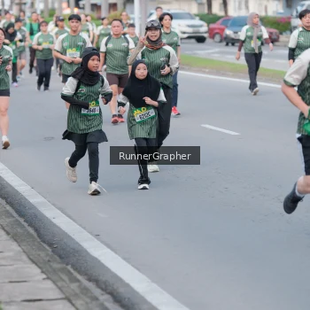 Runner Photo 1438526
