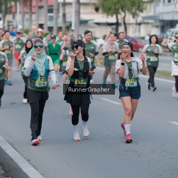 Runner Photo 1438759