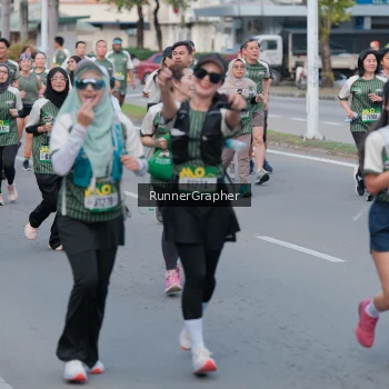 Runner Photo 1438857