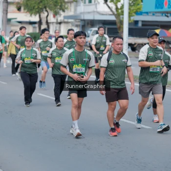 Runner Photo 1438859