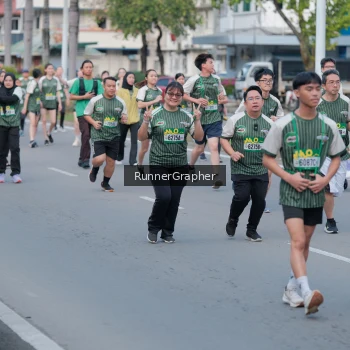 Runner Photo 1438911