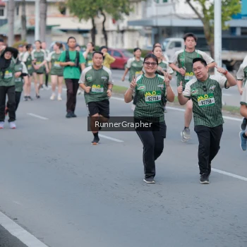 Runner Photo 1439014