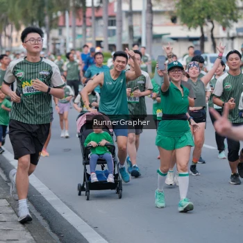 Runner Photo 1439043