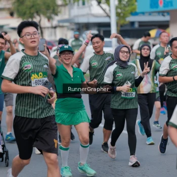 Runner Photo 1439121