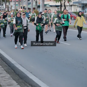 Runner Photo 1439155