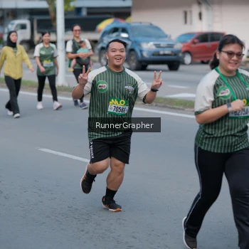 Runner Photo 1439195