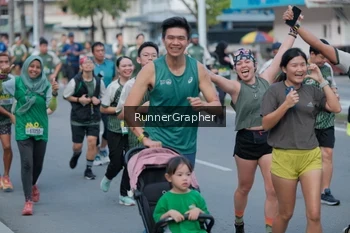 Runner Photo 1439242