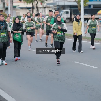 Runner Photo 1439271