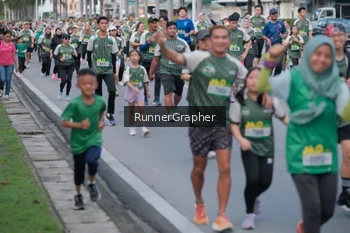 Runner Photo 1439344