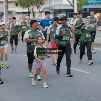 Runner Photo 1439515