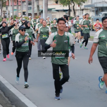 Runner Photo 1439607