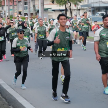 Runner Photo 1439619