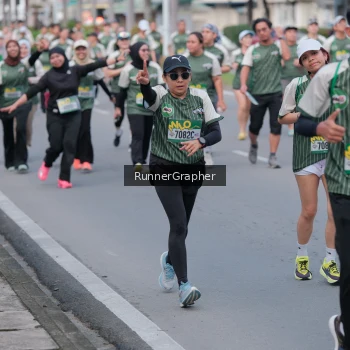 Runner Photo 1439664