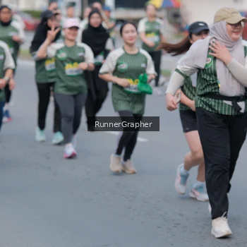 Runner Photo 1439703